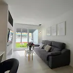 Casa Mallen, Con Amplia Terraza, En El Barrio De Nervion
