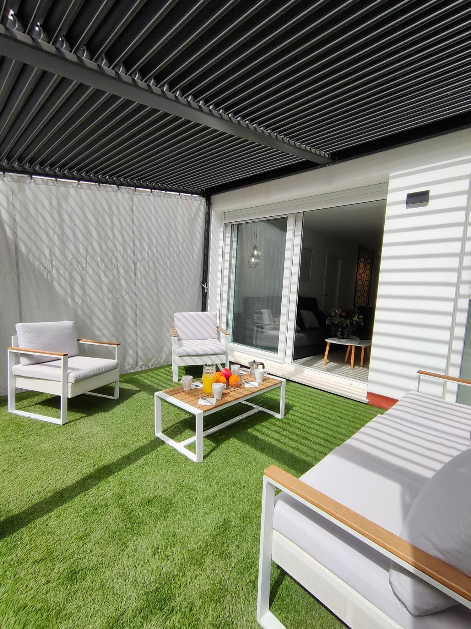 Appartement Casa Mallen, Con Amplia Terraza, En El Barrio De Nervion Séville